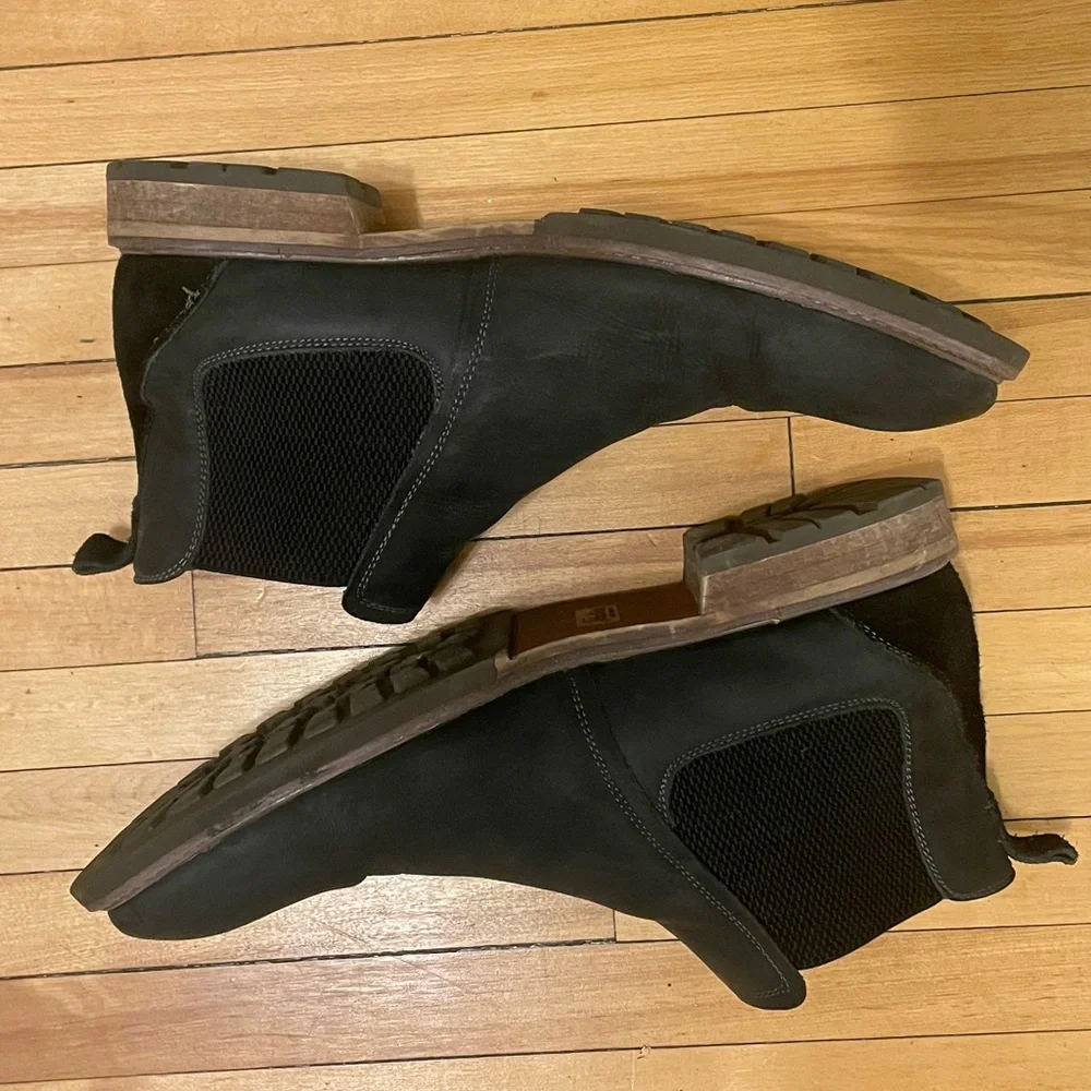 Men’s Black Leather Florsheim Chelsea Boots in Sz US10 - Picture 3 of 8